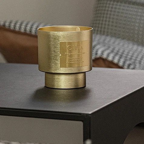 "Vela con Mecha de Madera Crujiente: La Magia del Sonido y la Luz"