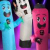 Los Tubilocos ¡Los reyes de la fiesta inflable! Diversión en 3 colores: rosa, azul y blanco.
